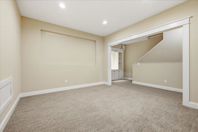 18 North Jefferson Road, South Burlington, VT 05403