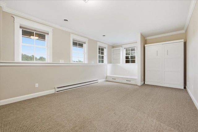 18 North Jefferson Road, South Burlington, VT 05403