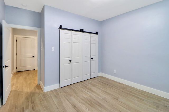 3027 Clinton Drive, Houston, TX 77020