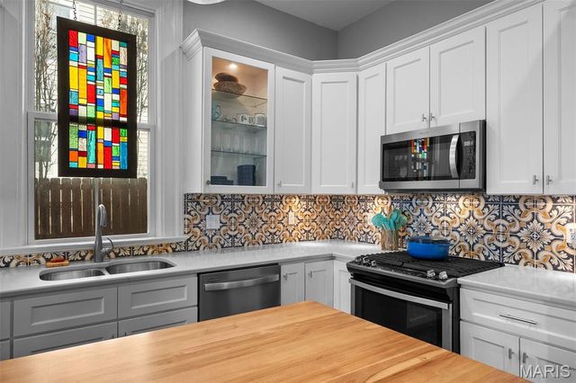 2029 Forest Avenue, St Louis, MO 63139