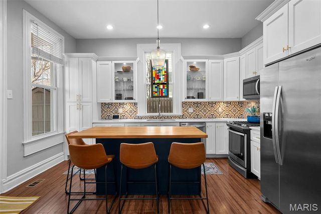 2029 Forest Avenue, St Louis, MO 63139