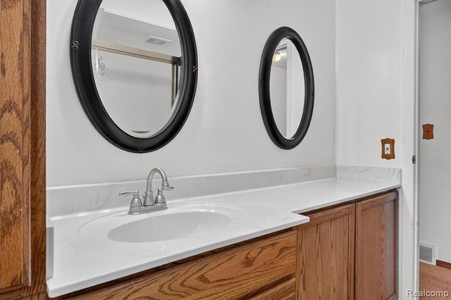 30046 Lisch Street, Gibraltar, MI 48173