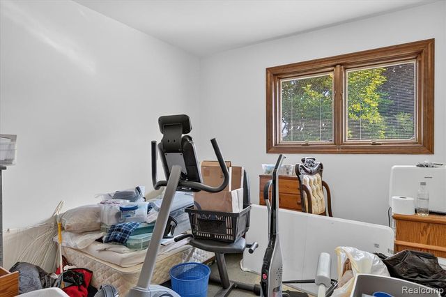 30046 Lisch Street, Gibraltar, MI 48173