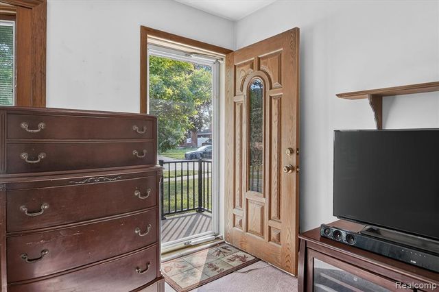 30046 Lisch Street, Gibraltar, MI 48173