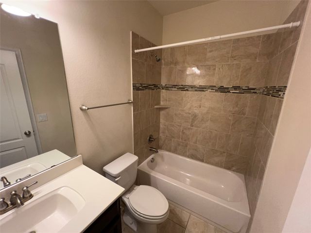 587 Hampshire Drive, Lewisville, TX 75067