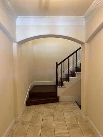 587 Hampshire Drive, Lewisville, TX 75067