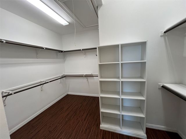 587 Hampshire Drive, Lewisville, TX 75067