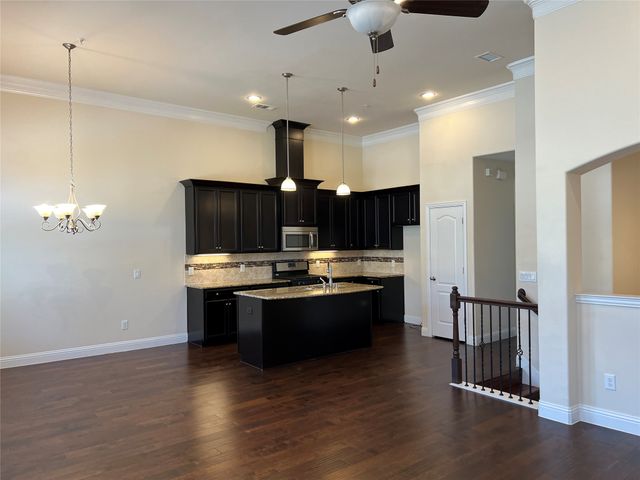 587 Hampshire Drive, Lewisville, TX 75067