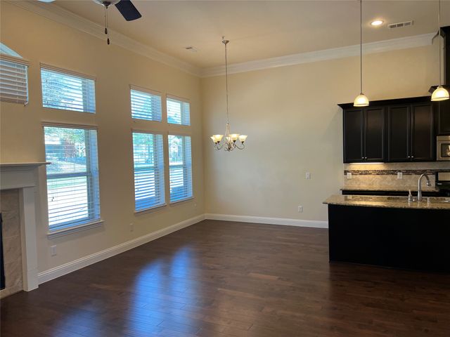 587 Hampshire Drive, Lewisville, TX 75067