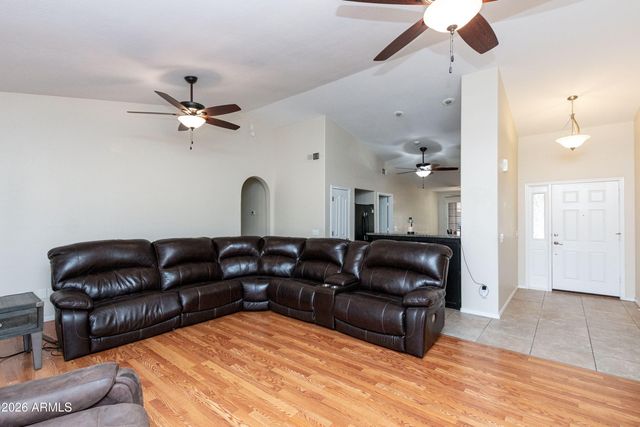 450 E MERRILL Avenue, Gilbert, AZ 85234