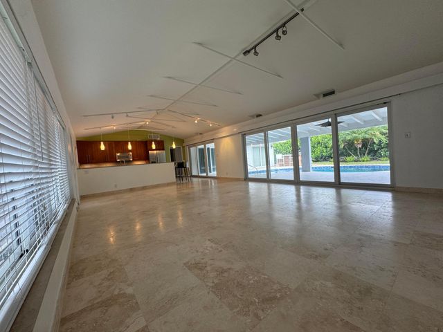 2701 NE 27th Court, Fort Lauderdale, FL 33306