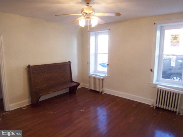 133 JAMESTOWN ST, Philadelphia, PA 19127