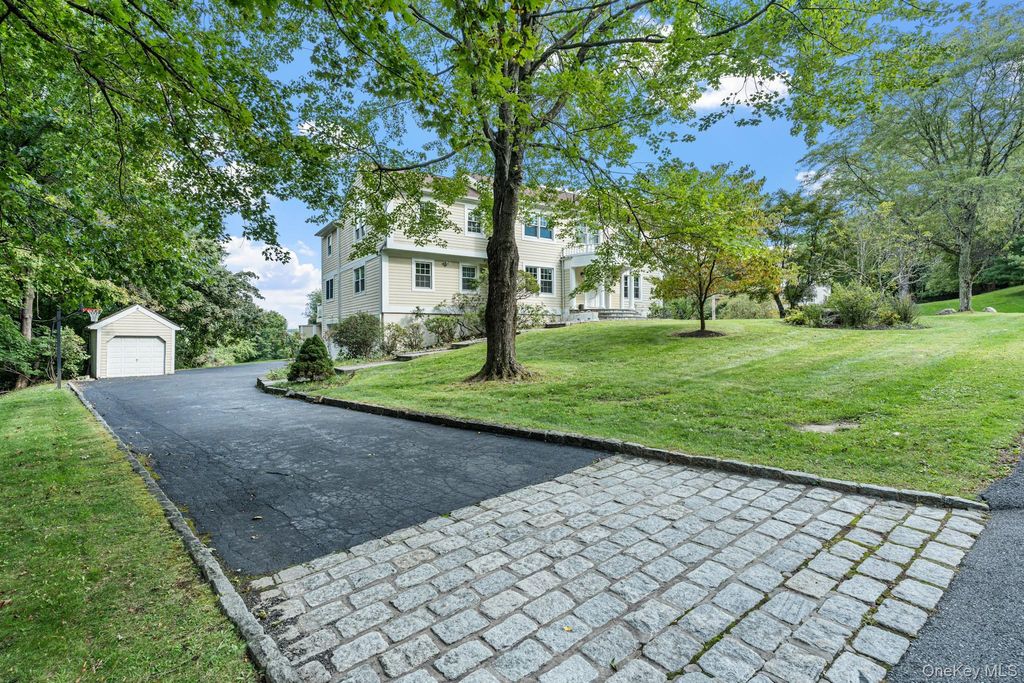 107 Hickory Road, Briarcliff Manor, NY 10510 — photo 4