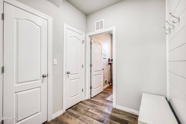 1621 SAM DOMINGUEZ Street, El Paso, TX 79928