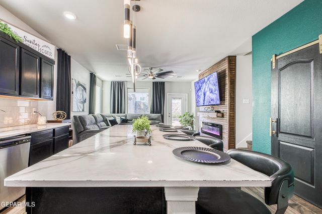 1621 SAM DOMINGUEZ Street, El Paso, TX 79928