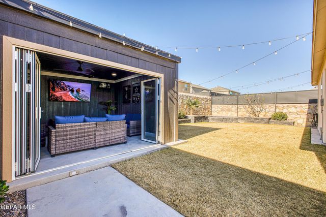 1621 SAM DOMINGUEZ Street, El Paso, TX 79928