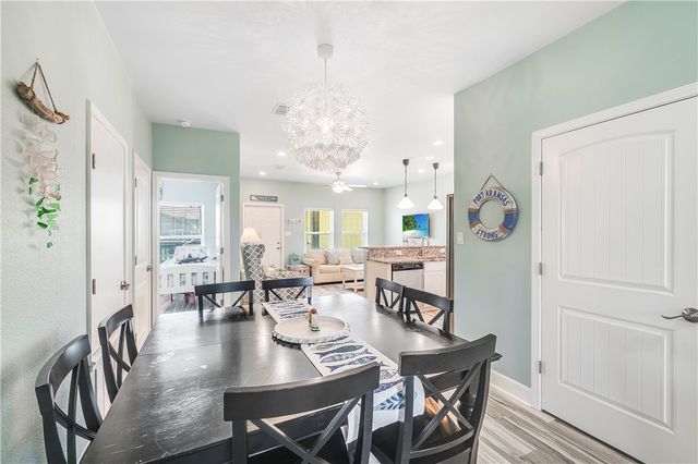 1726 S 11th St 108, Port Aransas, TX 78373