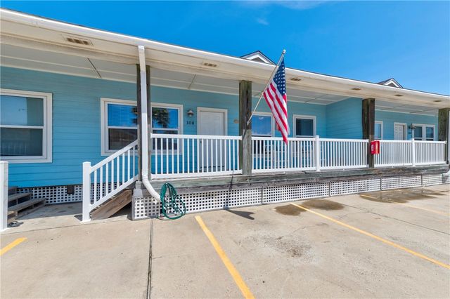 1726 S 11th St 108, Port Aransas, TX 78373