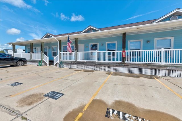 1726 S 11th St 108, Port Aransas, TX 78373