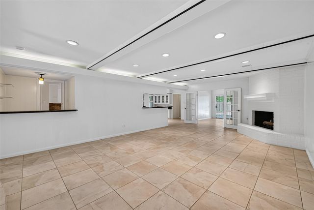 6222 Creekbend Drive, Houston, TX 77096