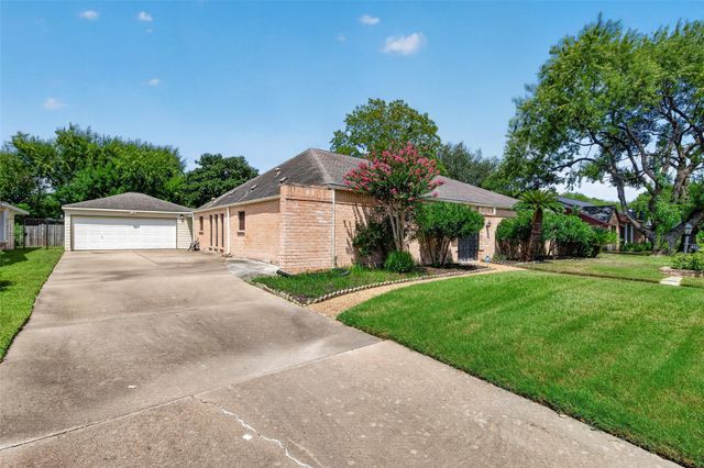 6222 Creekbend Drive, Houston, TX 77096