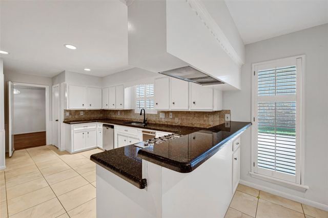 6222 Creekbend Drive, Houston, TX 77096