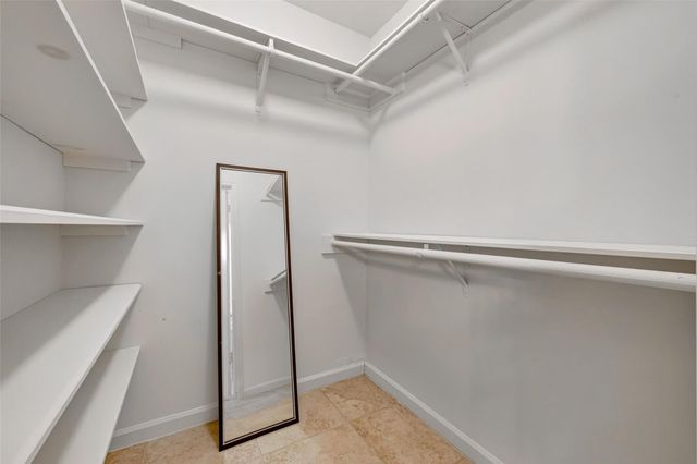 6222 Creekbend Drive, Houston, TX 77096