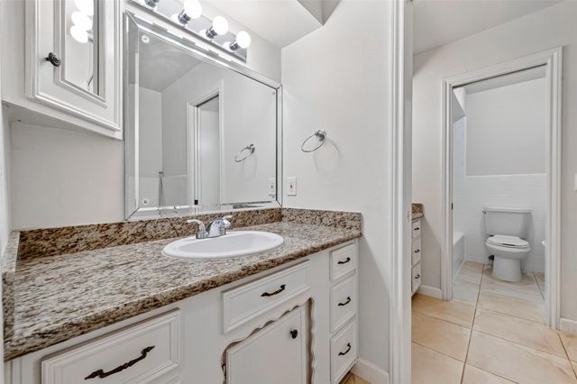 6222 Creekbend Drive, Houston, TX 77096