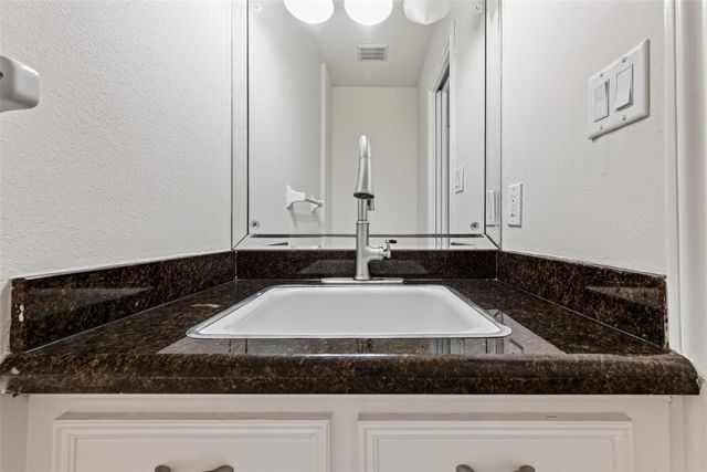 6222 Creekbend Drive, Houston, TX 77096