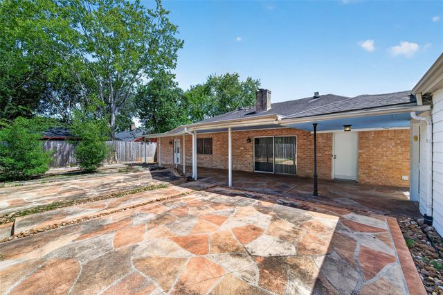 6222 Creekbend Drive, Houston, TX 77096
