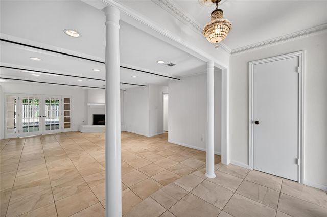 6222 Creekbend Drive, Houston, TX 77096