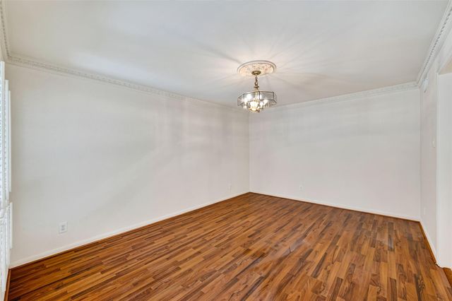 6222 Creekbend Drive, Houston, TX 77096