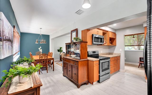 13105 NE 13th Avenue, North Miami, FL 33161