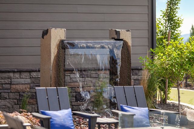 250 N Legend Tree Dr, Liberty Lake, WA 99019