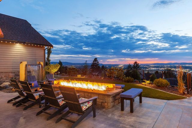 250 N Legend Tree Dr, Liberty Lake, WA 99019