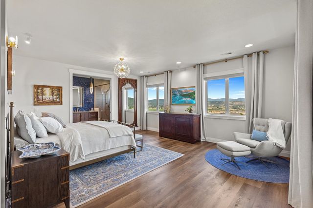 250 N Legend Tree Dr, Liberty Lake, WA 99019