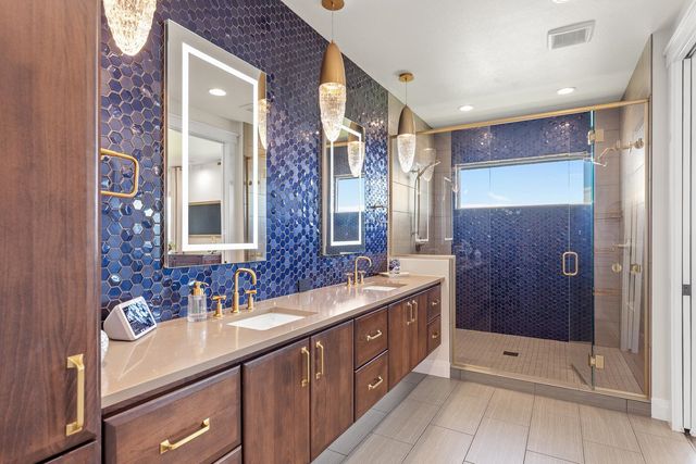 250 N Legend Tree Dr, Liberty Lake, WA 99019