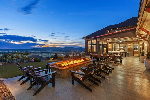 250 N Legend Tree Dr, Liberty Lake, WA 99019