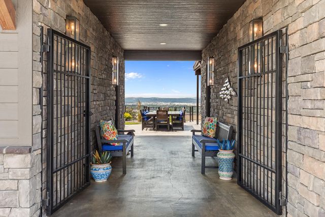 250 N Legend Tree Dr, Liberty Lake, WA 99019