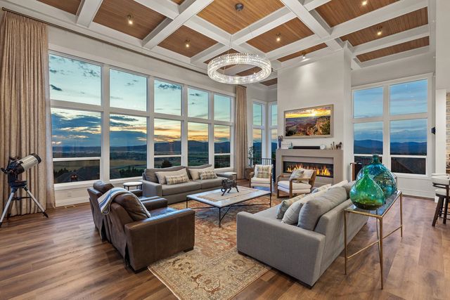 250 N Legend Tree Dr, Liberty Lake, WA 99019