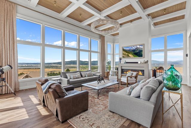 250 N Legend Tree Dr, Liberty Lake, WA 99019