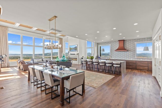 250 N Legend Tree Dr, Liberty Lake, WA 99019