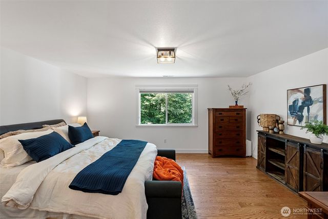9236 NE Country Woods Lane, Kingston, WA 98346