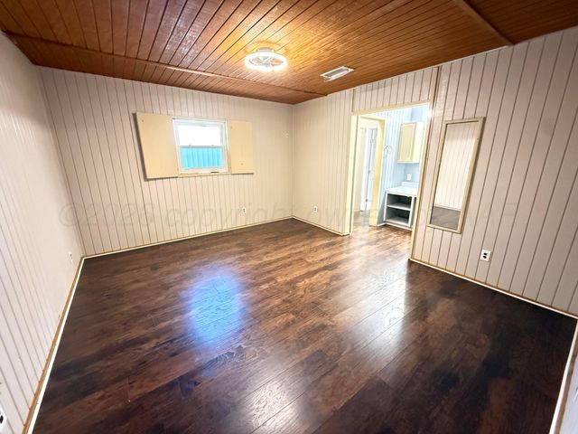4211 CROCKETT Street, Amarillo, TX 79110