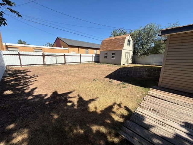 4211 CROCKETT Street, Amarillo, TX 79110
