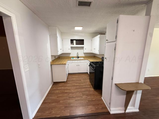 4211 CROCKETT Street, Amarillo, TX 79110