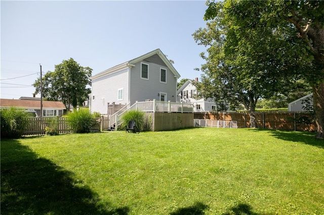 40 Grafton Street, Newport, RI 02840