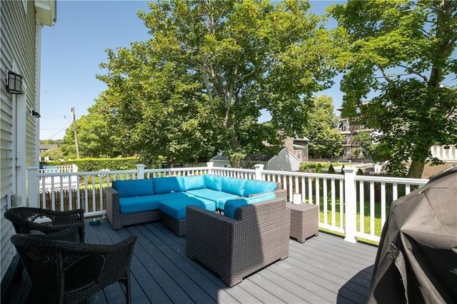 40 Grafton Street, Newport, RI 02840