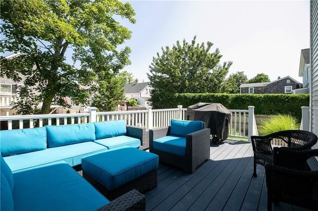 40 Grafton Street, Newport, RI 02840