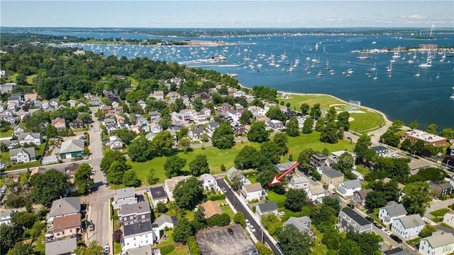 40 Grafton Street, Newport, RI 02840